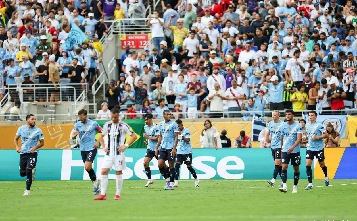 曼城主场击败巴黎，英德双雄争夺冠军之争！，引发热议的简单介绍