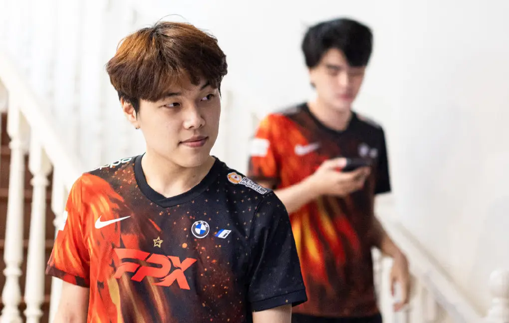 包含BLG血洗KT,Zeus线上压制力十足焦点之战小组赛,成为赛场最大亮点的词条 包含BLG血洗KT,Zeus线上压制力十足焦点之战小组赛,成为赛场最大亮点的词条