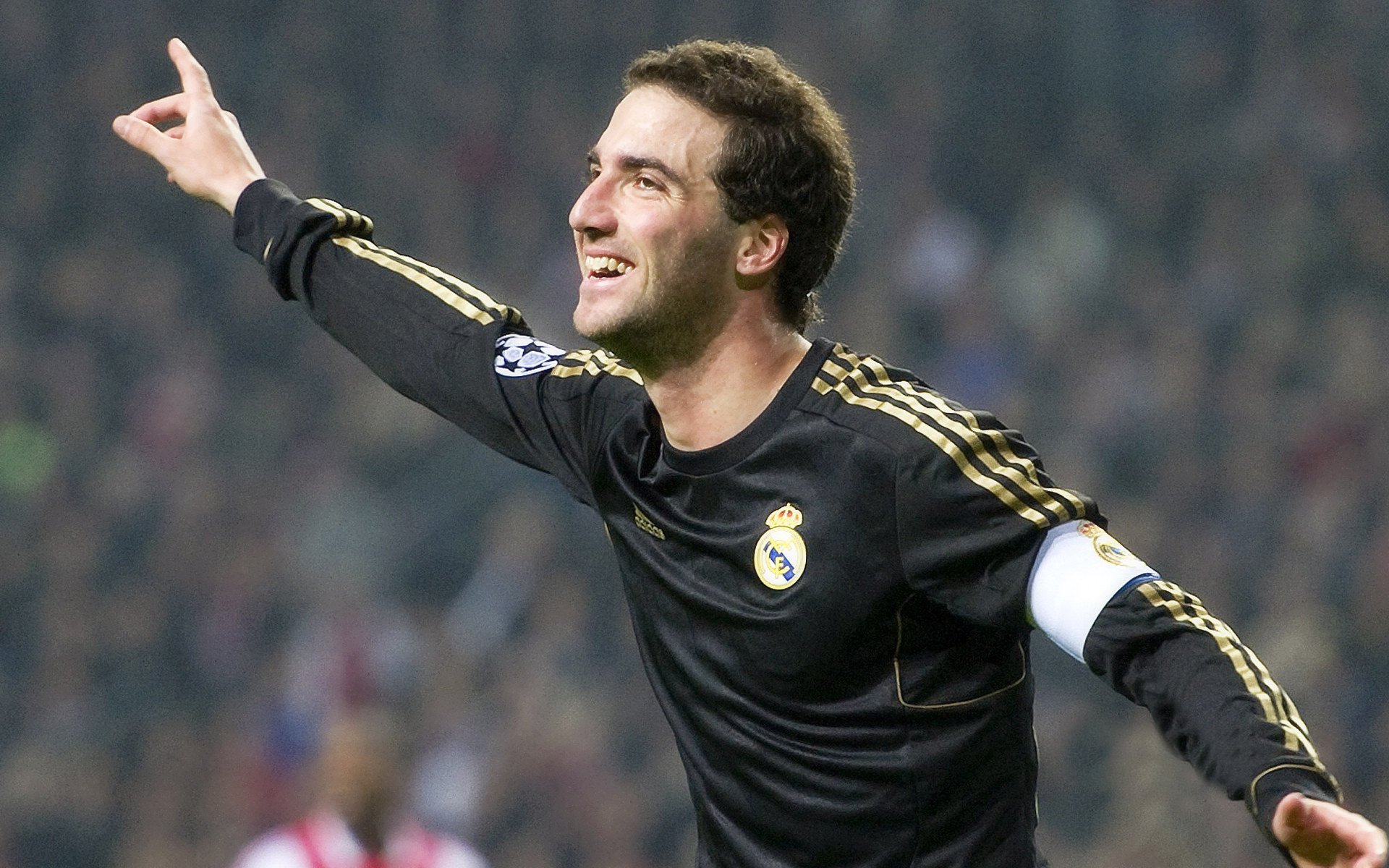 鏖战塞维利亚之夜,巴雷拉里程碑一战,国际米兰的韧性与未来