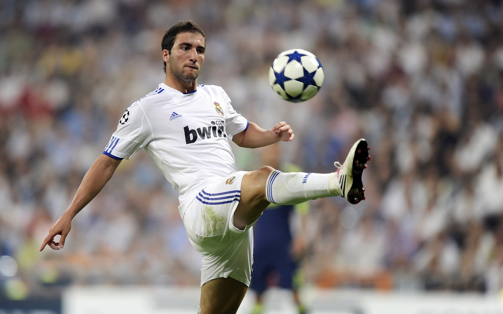 英雄法比尼奥!威尔士生死时刻压哨绝杀瑞典,胜利的呐喊响彻午夜